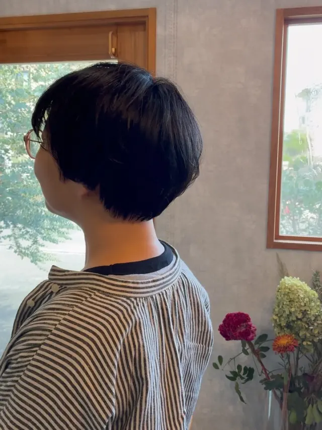 いつものショートから
伸ばしていくので
マッシュっぽくカットしました✂︎

担当　上村
#マッシュ
#ショート
✁┈┈┈┈┈┈┈┈┈┈┈┈┈┈┈┈

【hairsalon  enn】
 三重郡菰野町福村136-3

☏ 059-324-8719
定休日月曜日+不定休

✁┈┈┈┈┈┈┈┈┈┈┈┈┈┈┈┈

#美容#美容師#美容室
#四日市#四日市美容室#四日市美容院
#四日市サロン#三重#三重美容室#三重美容院
#菰野美容室#菰野町
#三重美容師#三重サロン#enn#ennhair