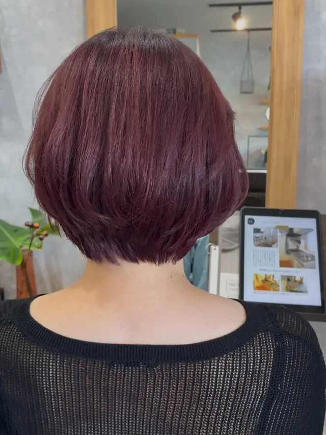 ダブルカラーで
暖色カラーです♪
雰囲気ガラッと変わって
可愛いです！

まだ12月のご予約空きがあります！
（土日は埋まりつつあります🔥）
年末年始までに
ぜひご来店ください(^^)

担当　上村

✁┈┈┈┈┈┈┈┈┈┈┈┈┈┈┈┈

【hairsalon  enn】
 三重郡菰野町福村136-3

☏ 059-324-8719
定休日月曜日+不定休

✁┈┈┈┈┈┈┈┈┈┈┈┈┈┈┈┈

#美容#美容師#美容室
#四日市#四日市美容室#四日市美容院
#四日市サロン#三重#三重美容室#三重美容院
#菰野美容室#菰野町
#三重美容師#三重サロン#enn#ennhair