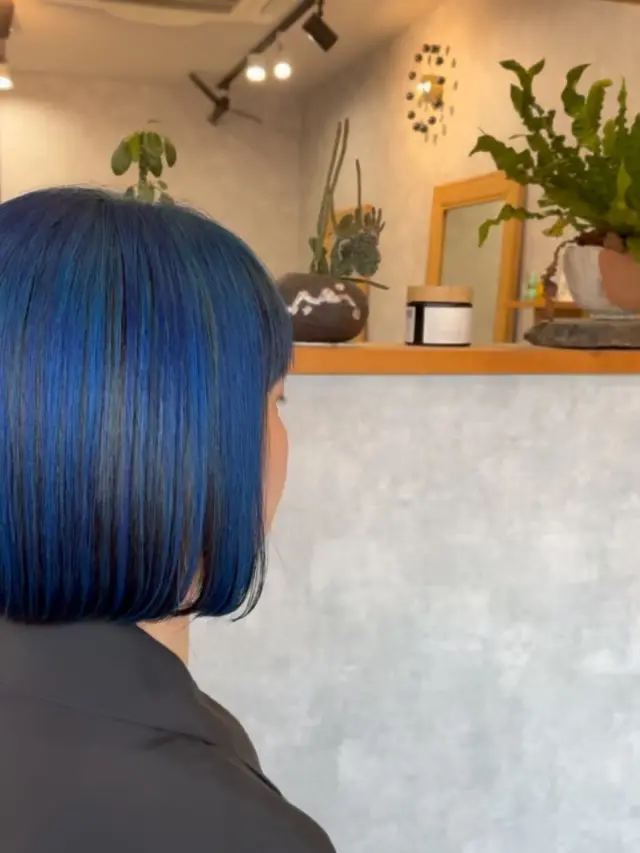 アンブレラカラーで
ブルー🩵
一度はやってみたかったとゆう
ご要望を叶えることができて
とても嬉しかったです✂︎

今年ももう少し！
頑張りますーー！

担当　上村

✁┈┈┈┈┈┈┈┈┈┈┈┈┈┈┈┈

【hairsalon  enn】
 三重郡菰野町福村136-3

☏ 059-324-8719
定休日月曜日+不定休

✁┈┈┈┈┈┈┈┈┈┈┈┈┈┈┈┈

#美容#美容師#美容室
#四日市#四日市美容室四日市美容院
四日市サロン三重三重美容室三重美容院
菰野美容室菰野町
三重美容師三重サロンennennhair