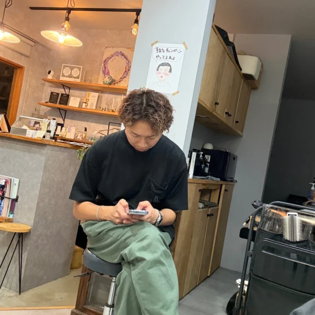 彼はSNS活動に真剣でした。
読んでも無視してきました🙆‍♀️

ーーーーーーーーーーーーーーーーー

enn hair salon
三重郡菰野町福村136-3

定休日月曜日+不定休

ーーーーーーーーーーーーーーーーー