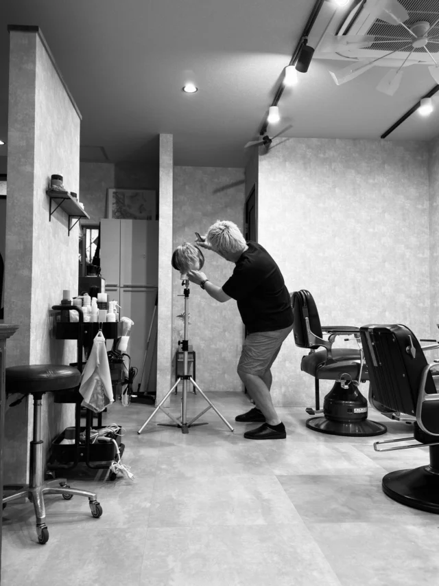 こんなこともやってます。

日々修行、日々成長。

#ennの放課後

ーーーーーーーーーーーーーーーーー

enn hair salon
三重郡菰野町福村136-3

定休日月曜日+不定休

ーーーーーーーーーーーーーーーーー